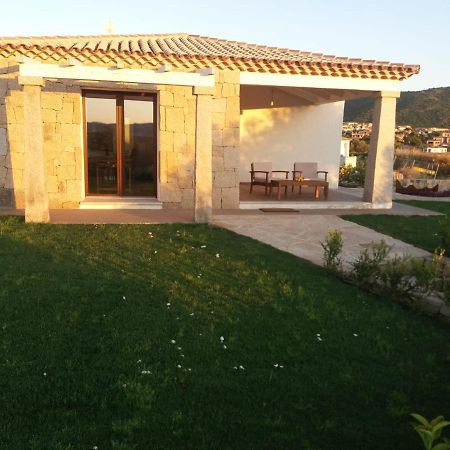Villa Indipendente Al Mare Budoni タナウネッラ エクステリア 写真