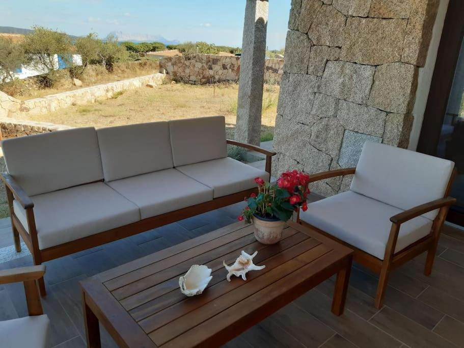 Villa Indipendente Al Mare Budoni タナウネッラ エクステリア 写真