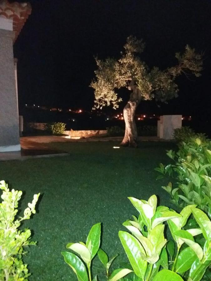 Villa Indipendente Al Mare Budoni タナウネッラ エクステリア 写真