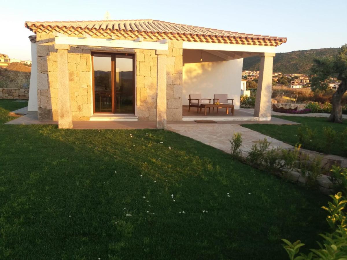 Villa Indipendente Al Mare Budoni タナウネッラ エクステリア 写真